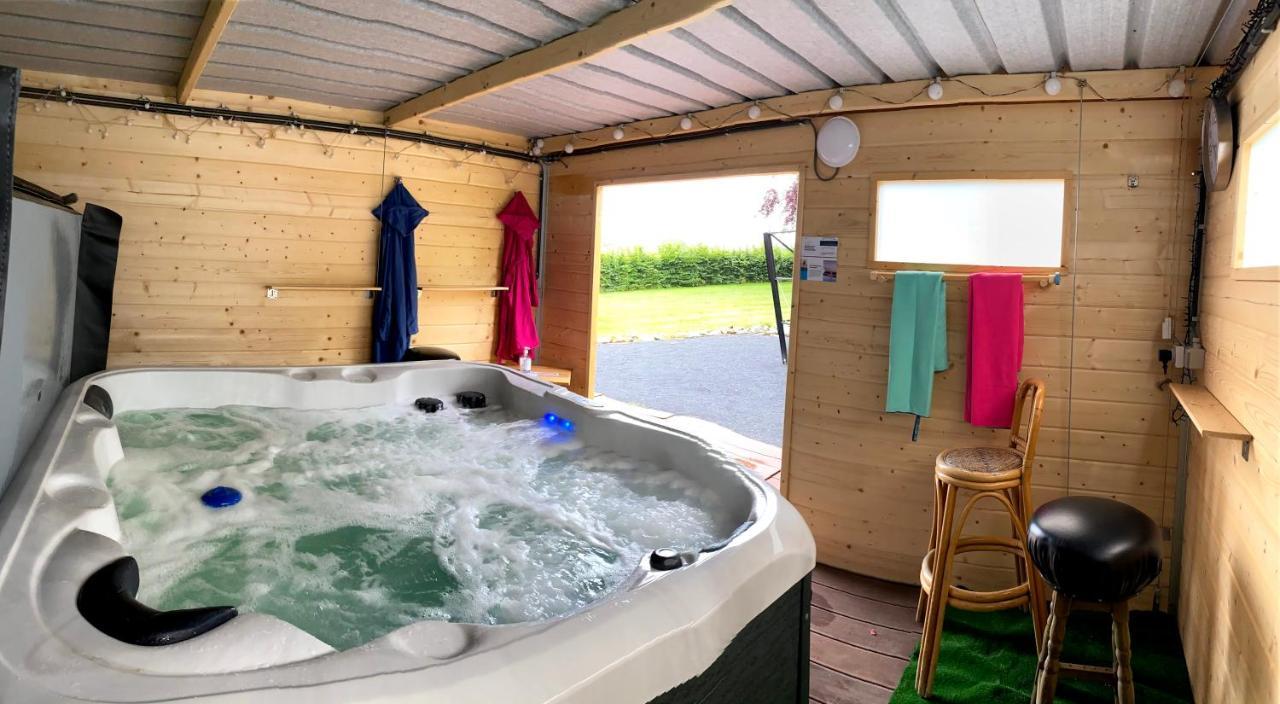 Le Chateau De Frankie Spas-Saunas Grand-Reng Экстерьер фото