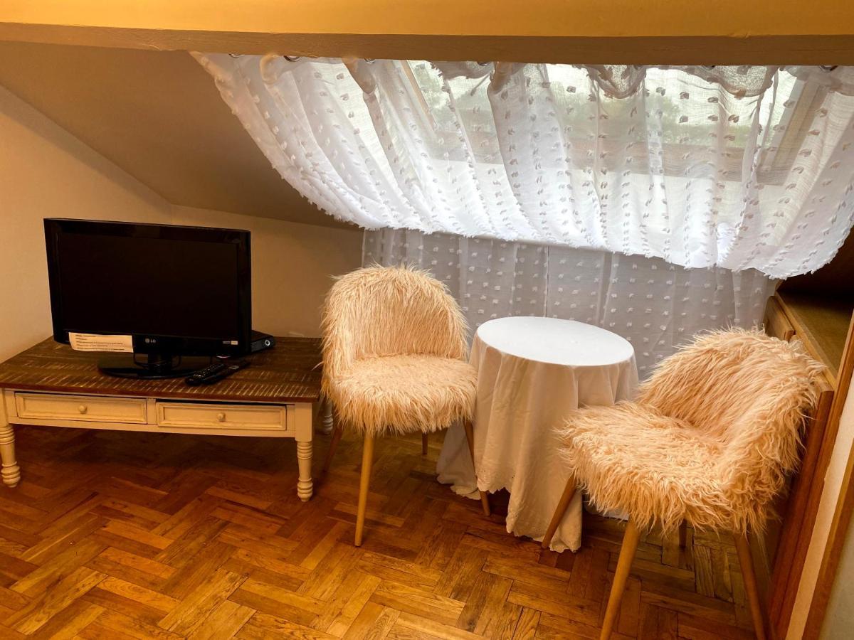 Le Chateau De Frankie Spas-Saunas Grand-Reng Экстерьер фото